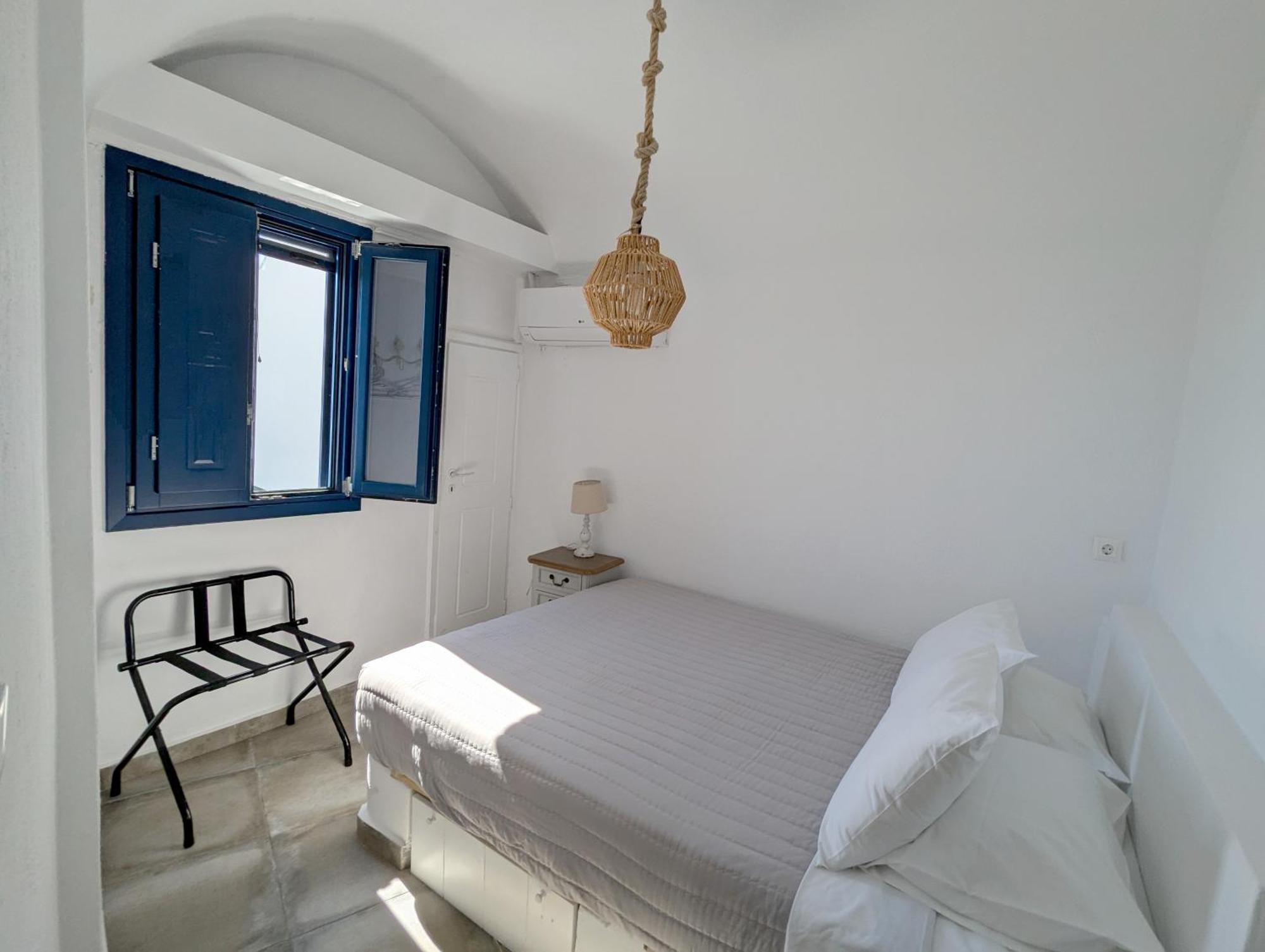 Oia'S Secret Villa Exterior photo
