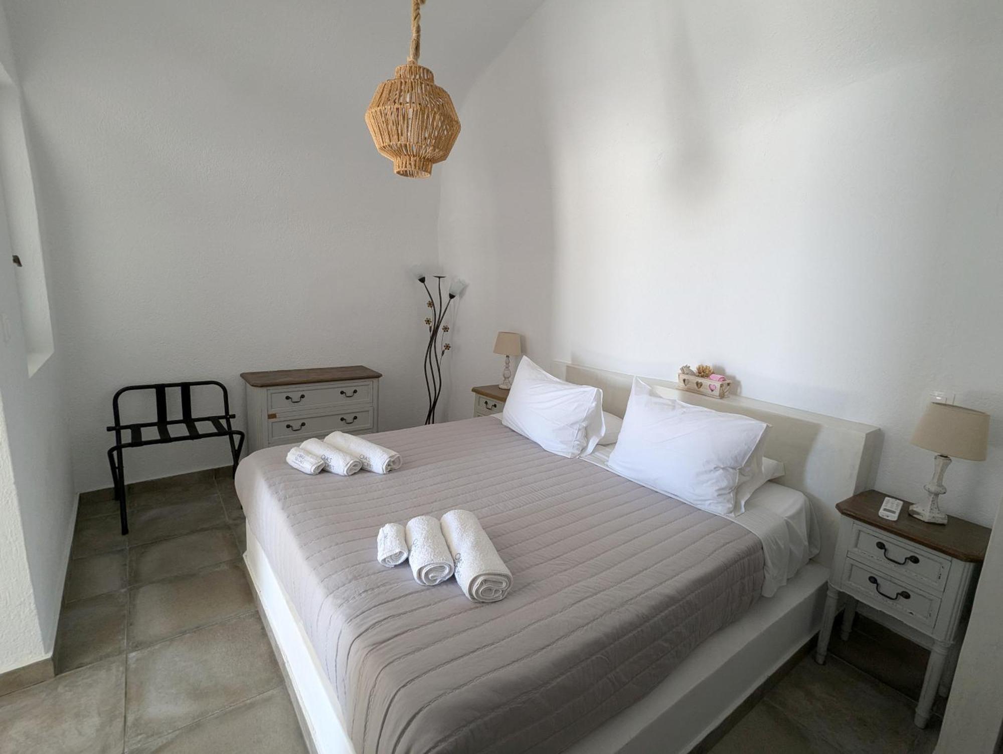 Oia'S Secret Villa Exterior photo