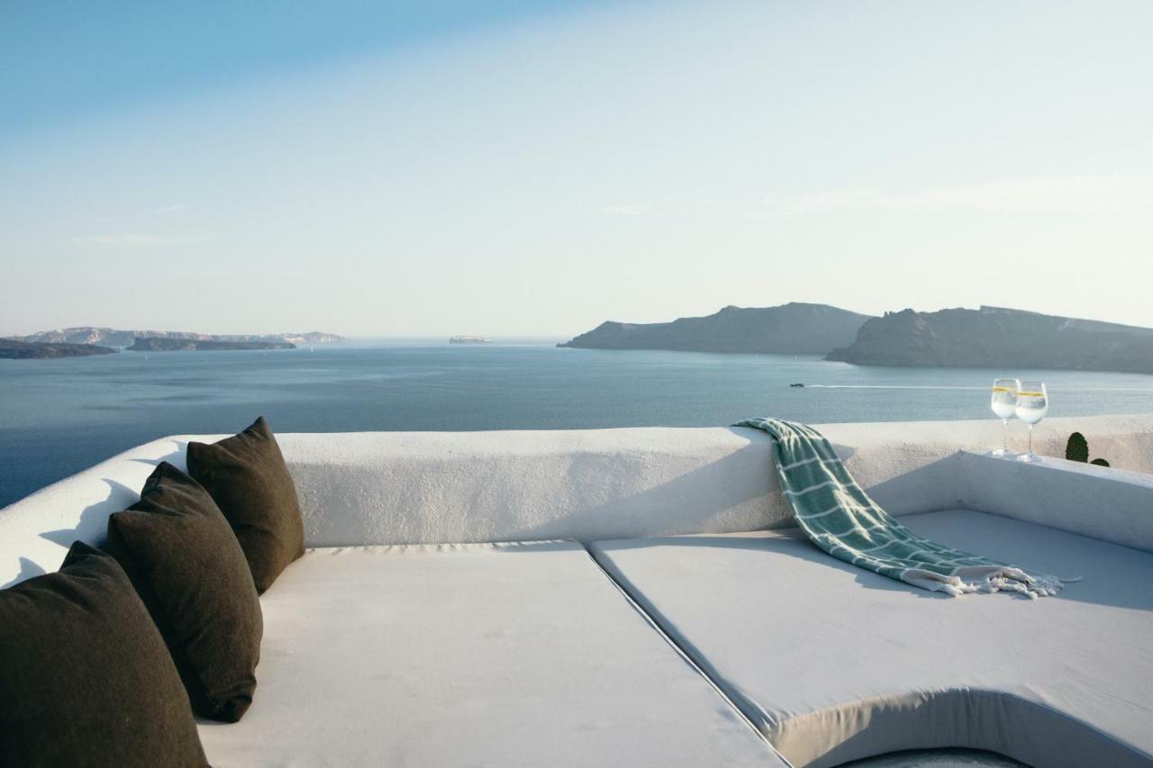 Oia'S Secret Villa Exterior photo