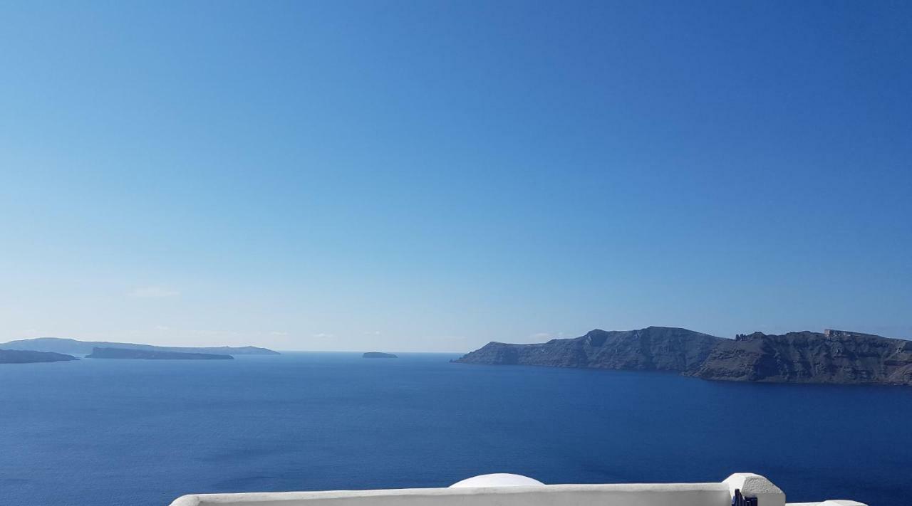 Oia'S Secret Villa Exterior photo